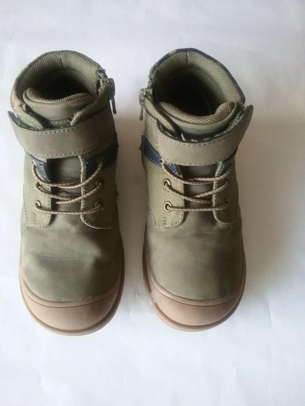 Jumping Beans Kids Olive Green High-Top Casual Shoes Size 9